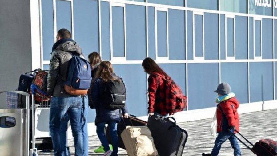 Eurostat: Pas pandemisë, për 4 vjet nga Shqipëria kanë ikur të paktën 180 mijë persona